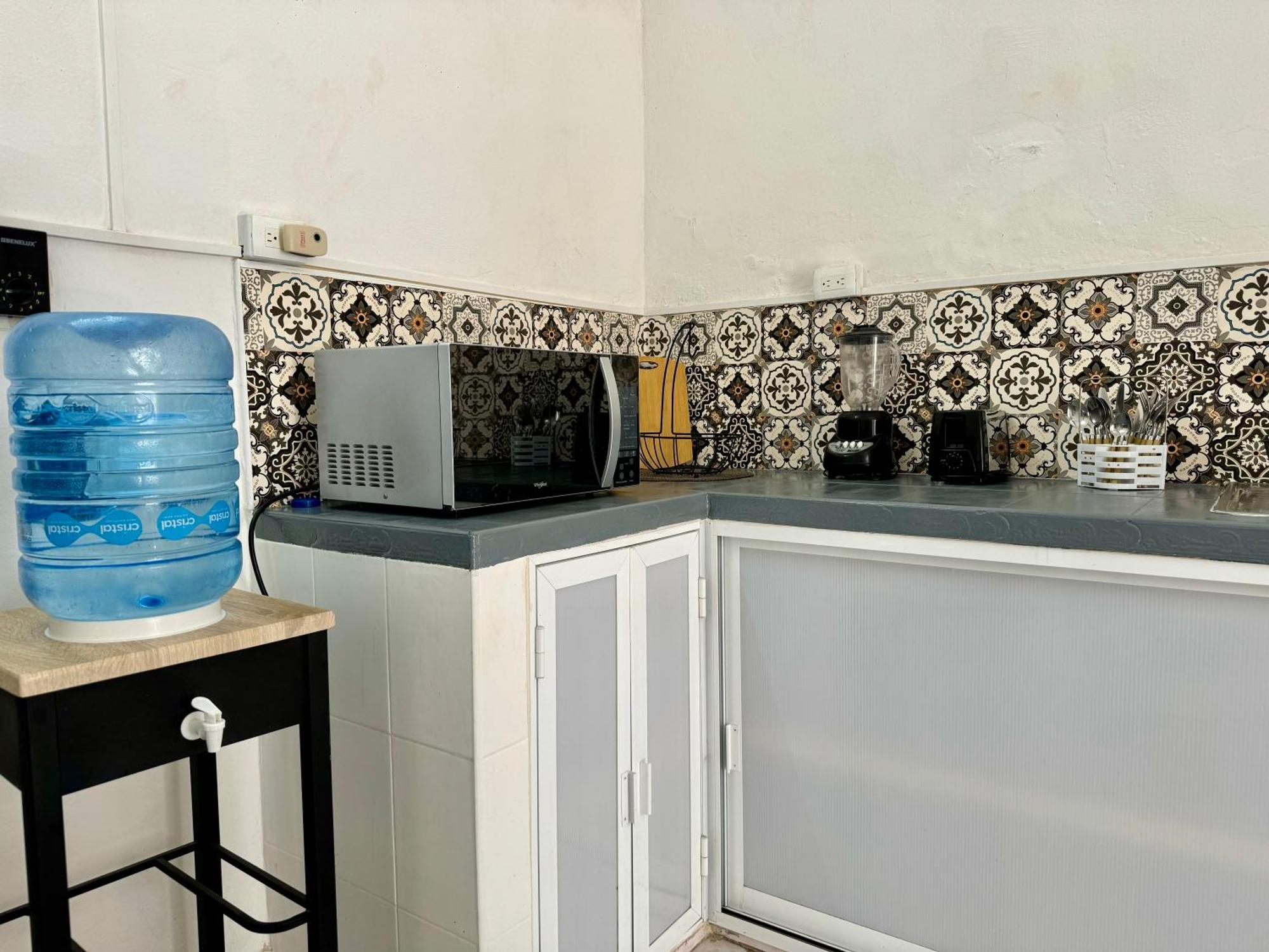 Casita Azul Colonial En El Centro De Merida. ภายนอก รูปภาพ