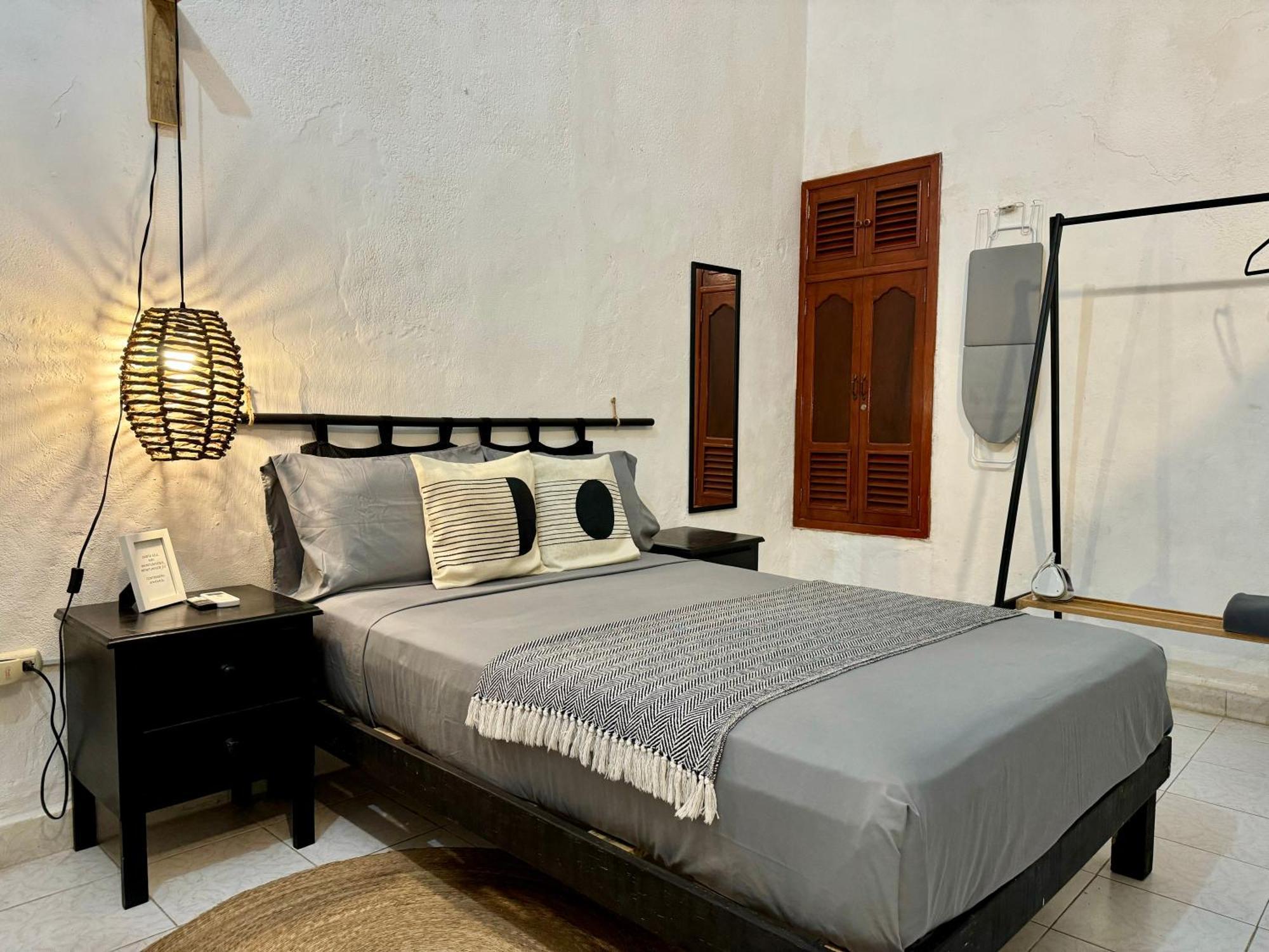 Casita Azul Colonial En El Centro De Merida. ภายนอก รูปภาพ